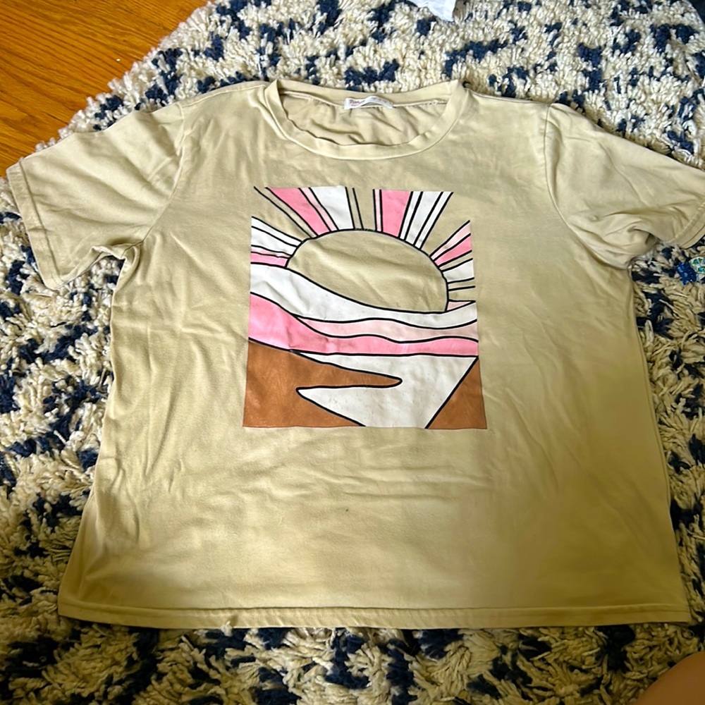 yellow sunset graphic tee